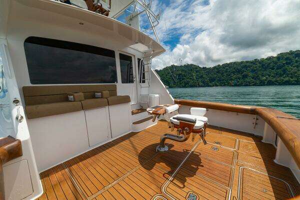 Photo of the 2004 Viking 61 Convertible "Mariah Jean"