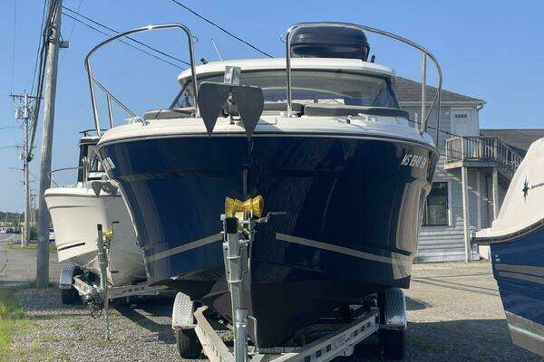 Photo of the 2022 Jeanneau NC 795 S2