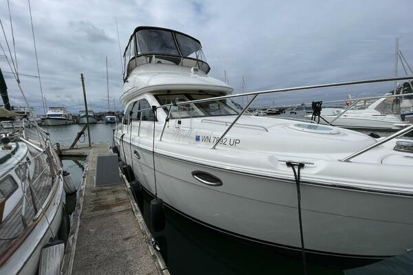 MA CHERI 34ft Meridian Yacht For Sale