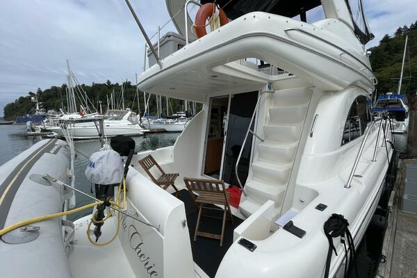 MA CHERI 34ft Meridian Yacht For Sale