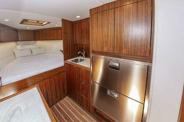 Scarborough 41 Express Yacht For Sale