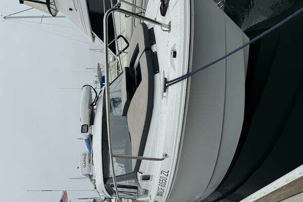 Jeanneau 795 Yacht For Sale