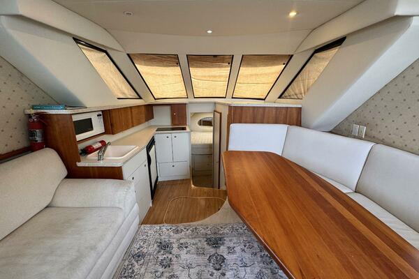 32ft Silverton Yacht For Sale