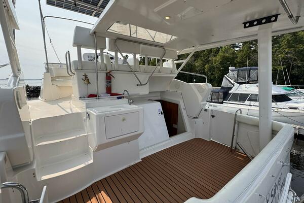 32ft Silverton Yacht For Sale