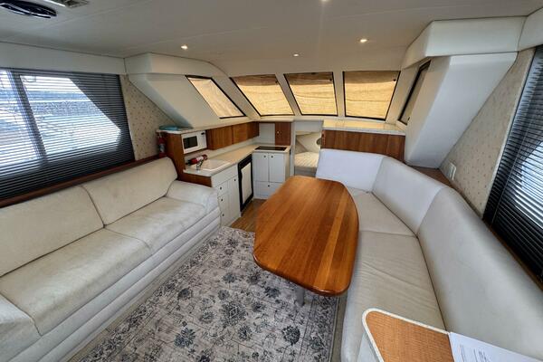 32ft Silverton Yacht For Sale