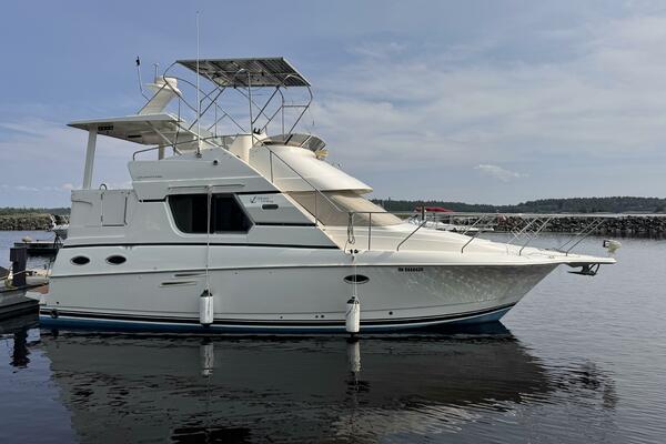 32ft Silverton Yacht For Sale