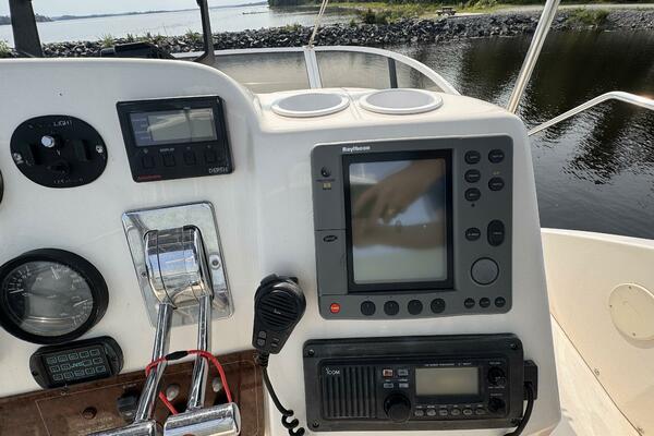 32ft Silverton Yacht For Sale