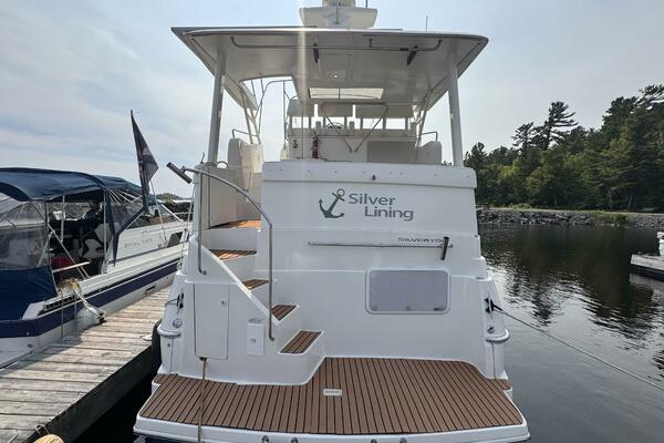 32ft Silverton Yacht For Sale