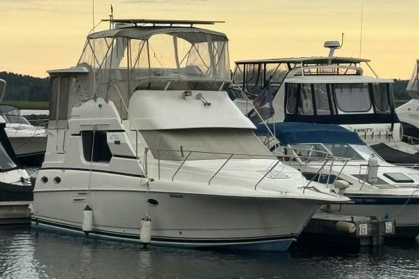 32ft Silverton Yacht For Sale