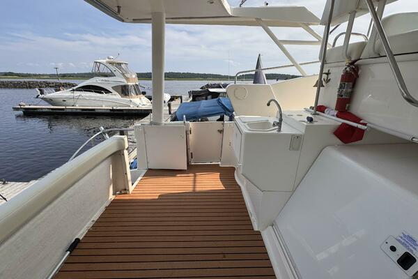 32ft Silverton Yacht For Sale