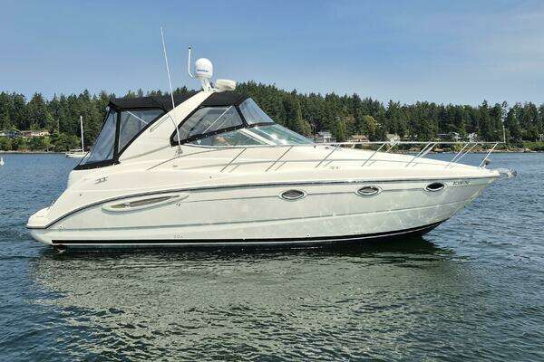 35-ft-Maxum-2004-3500 SY-Sidney British Columbia Canada yacht for sale