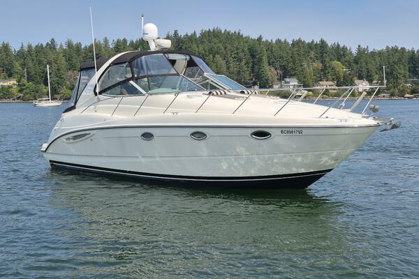 35ft Maxum Yacht For Sale