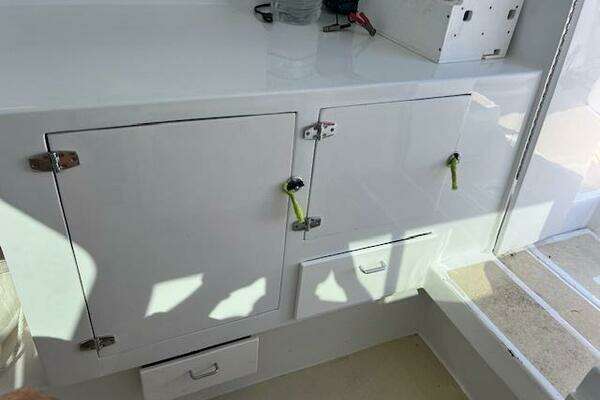 Custom Mariners Baja 30 Yacht For Sale