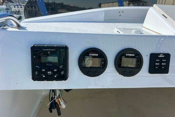 Custom Mariners Baja 30 Yacht For Sale