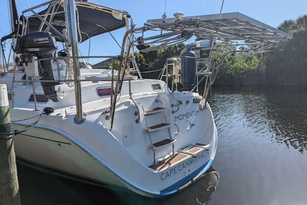 Momentum 45ft Hunter Yacht For Sale