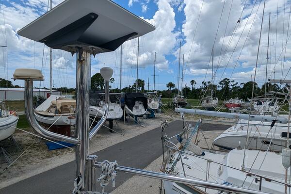 Momentum 45ft Hunter Yacht For Sale