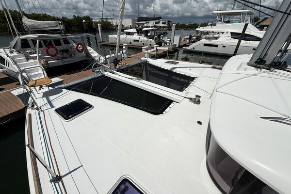 39ft Lagoon Yacht For Sale 39ft Lagoon Yacht For Sale