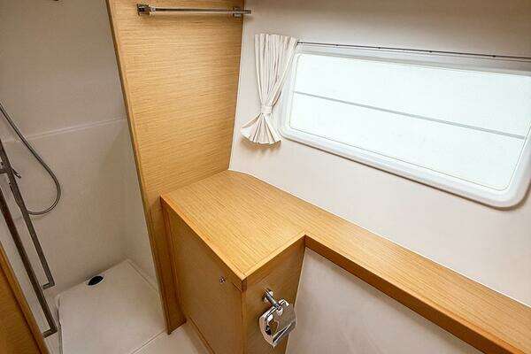 Lagoon  Yacht For Sale