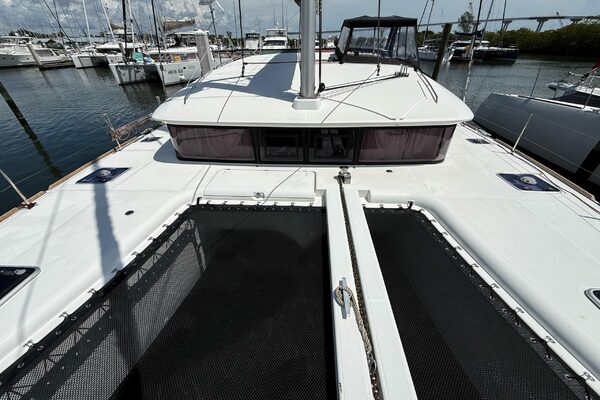 39ft Lagoon Yacht For Sale 39ft Lagoon Yacht For Sale