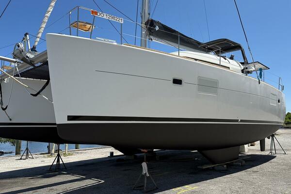 39ft Lagoon Yacht For Sale 39ft Lagoon Yacht For Sale