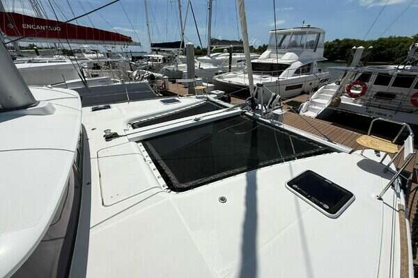 Lagoon  Yacht For Sale