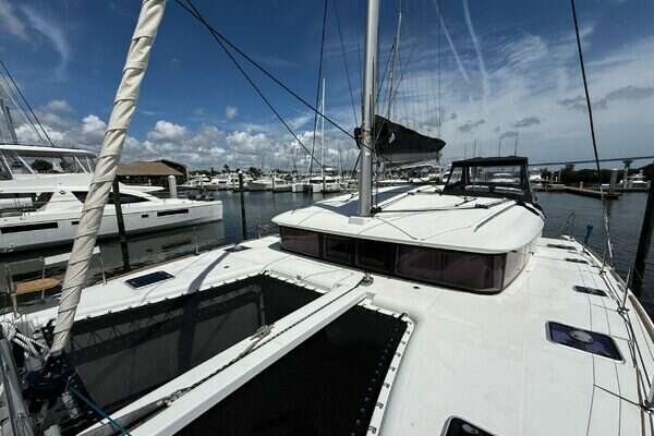 Lagoon  Yacht For Sale