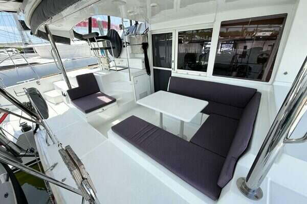 Lagoon  Yacht For Sale