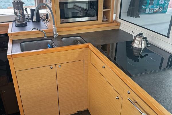 39ft Lagoon Yacht For Sale 39ft Lagoon Yacht For Sale