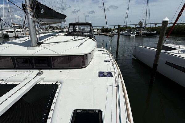 39ft Lagoon Yacht For Sale 39ft Lagoon Yacht For Sale