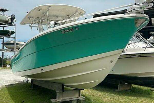 Photo of the 2007 Robalo R300 Center Console