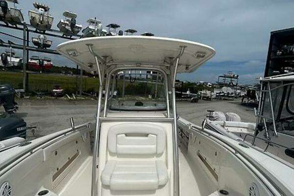 Photo of the 2007 Robalo R300 Center Console