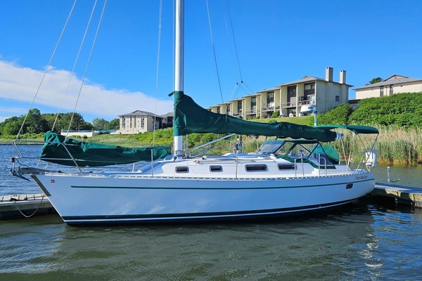 35ft Freedom Yacht For Sale