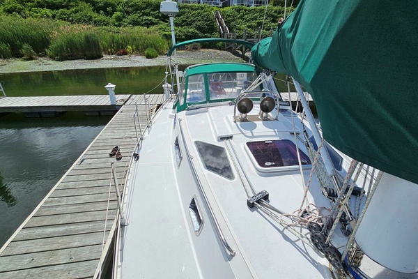 35ft Freedom Yacht For Sale