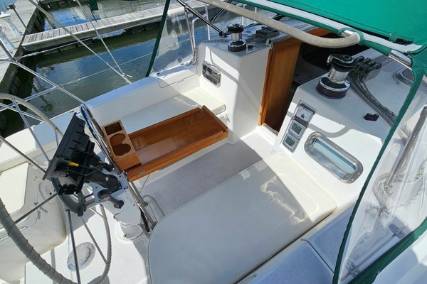 35ft Freedom Yacht For Sale