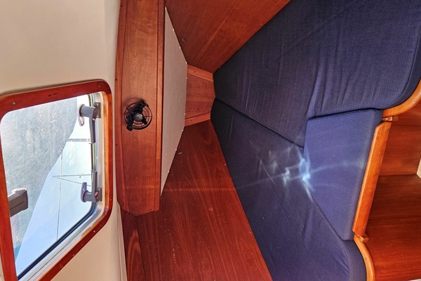 35ft Freedom Yacht For Sale