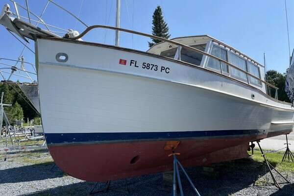 32-ft-Grand Banks-1982-- Charlotte Vermont United States  yacht for sale