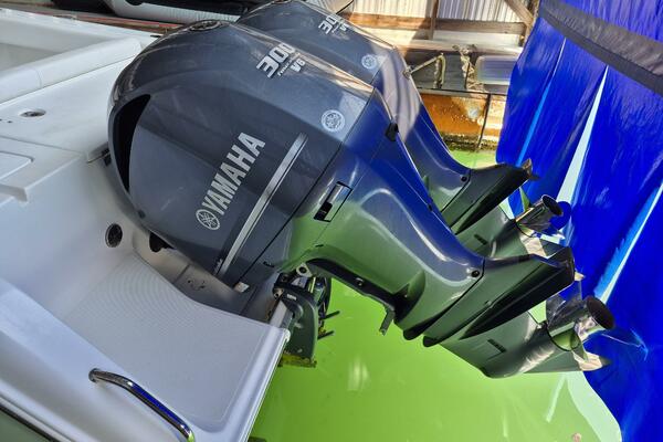 29ft Sea Hunt Yacht For Sale