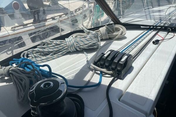 2020 Sun Odyssey 410