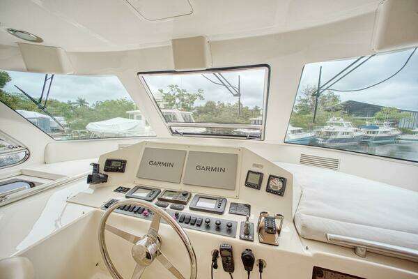 Photo of the 2011 Marlow Explorer 70E "RODE RUNNER II"