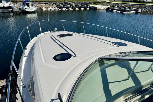 32ft Sea Ray Yacht For Sale