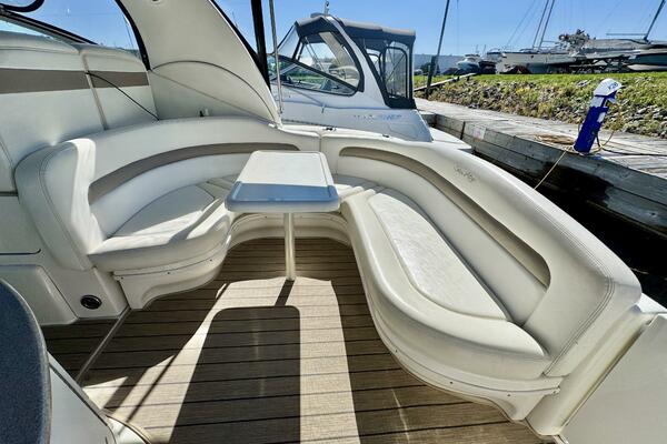 32ft Sea Ray Yacht For Sale