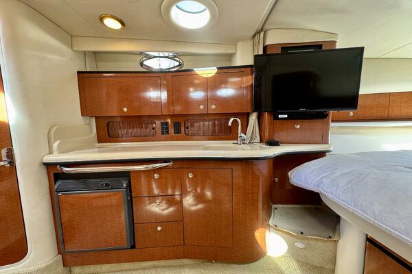 32ft Sea Ray Yacht For Sale