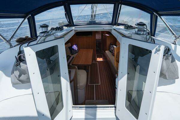 Catalina 309 Yacht For Sale