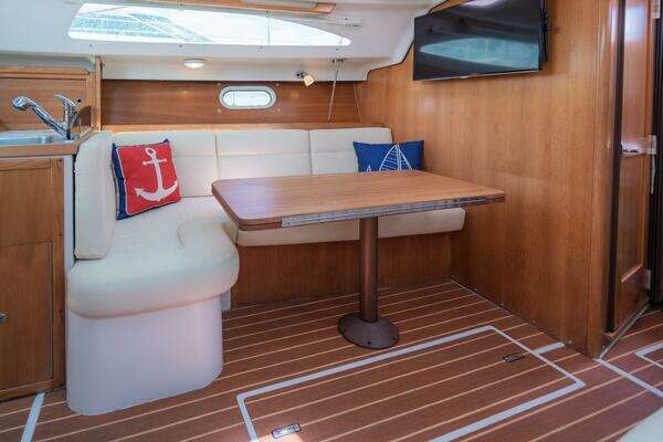 Catalina 309 Yacht For Sale