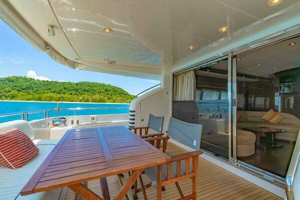 Photo of the 2006 Princess Yachts  "BLUE ROSE"