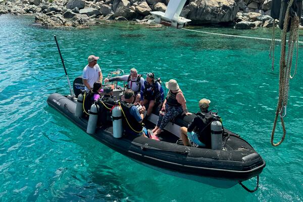 Cuan Law 105ft Custom Yacht For Sale