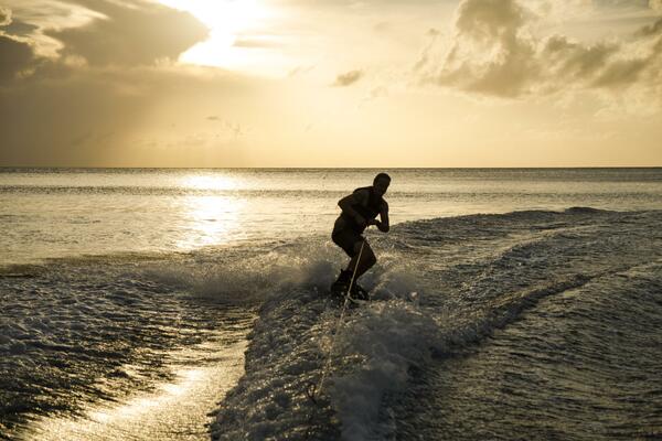 Cuan Law 105ft Custom Yacht For Sale