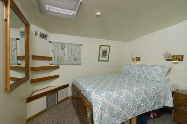 Cuan Law 105ft Custom Yacht For Sale