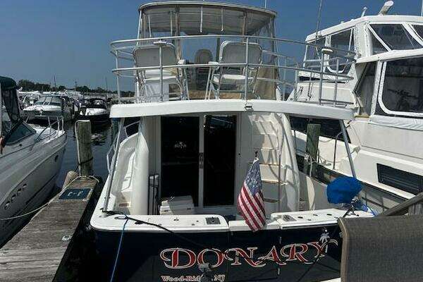 Photo of the 2000 Mainship 390 "Donary"