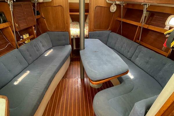 Water Wing 32ft Catalina Yacht For Sale
